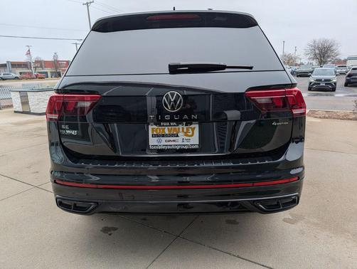 2024 Volkswagen Tiguan 2.0T SE R-Line Black 4MOTION