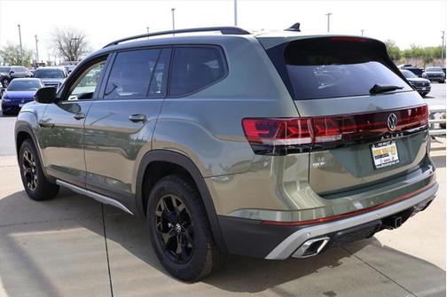 2025 Volkswagen Atlas 2.0T Peak Edition