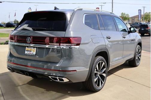 2025 Volkswagen Atlas 2.0T SEL Premium R-Line 4MOTION