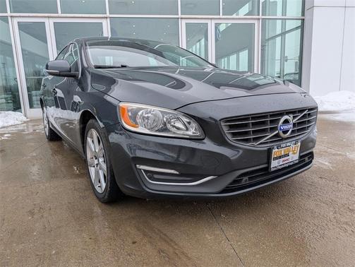 2016 Volvo S60 T5 Drive-E Premier