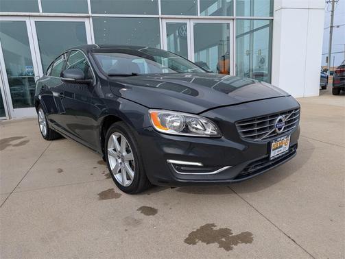 2016 Volvo S60 T5 Drive-E Premier