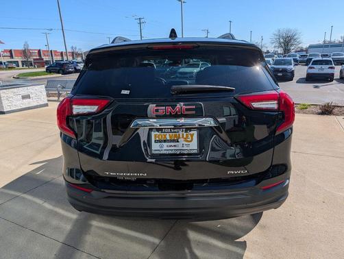 Ebony Twilight Metallic 2022 GMC Terrain SLE