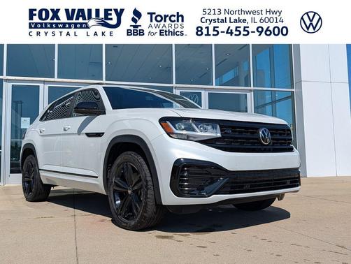 Opal White 2023 Volkswagen Atlas Cross Sport 3.6L V6 SEL R-Line