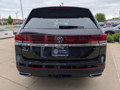 Deep Black 2025 Volkswagen Atlas 2.0T SE w/Technology 4MOTION