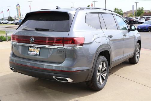 2025 Volkswagen Atlas 2.0T SE