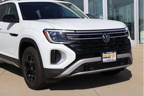 2025 Volkswagen Atlas 2.0T Peak Edition