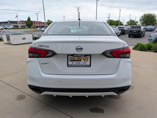 Fresh Powder 2020 Nissan Versa 1.6 S
