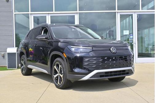 2025 Volkswagen Tiguan 2.0T SE 4MOTION