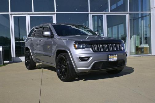 2021 Jeep Grand Cherokee Laredo