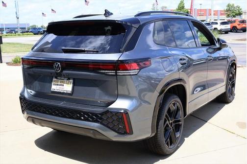 2025 Volkswagen Tiguan 2.0T SE R-Line Black 4MOTION
