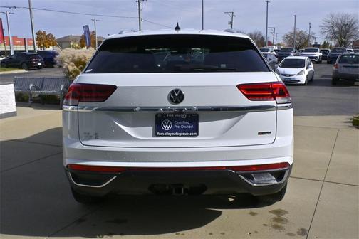 2022 Volkswagen Atlas Cross Sport 3.6L V6 SE w/Technology