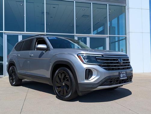 Silver Mist Metallic 2024 Volkswagen Atlas 2.0T SE w/Technology 4MOTION