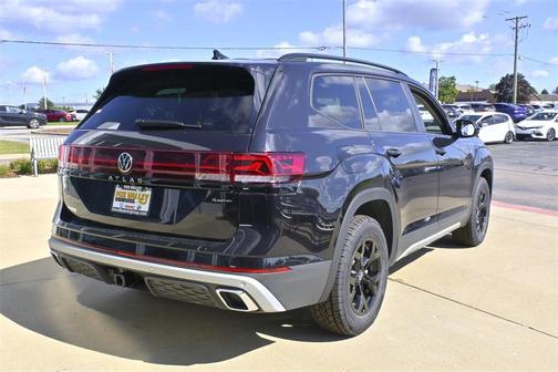 2026 Volkswagen Atlas 2.0T Peak Edition