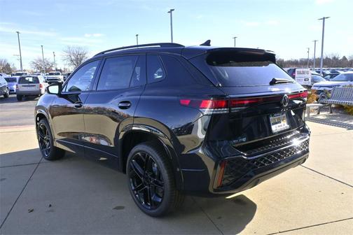2026 Volkswagen Tiguan 2.0T SE R-Line Black 4MOTION