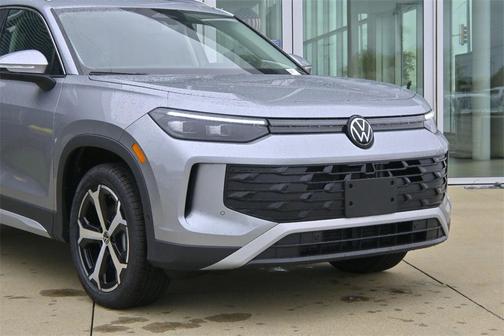 2025 Volkswagen Tiguan 2.0T SE 4MOTION
