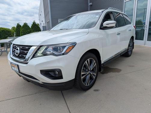 Pearl White Tricoat 2019 Nissan Pathfinder Platinum