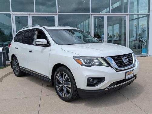 Pearl White Tricoat 2019 Nissan Pathfinder Platinum