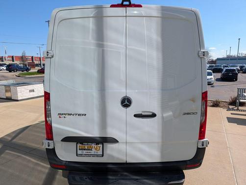 2024 Mercedes-Benz Sprinter 2500 Cargo 144 WB