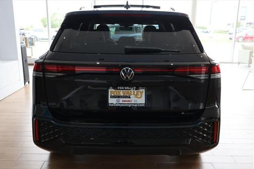 2025 Volkswagen Tiguan 2.0T SE R-Line Black 4MOTION