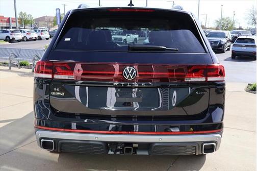 2025 Volkswagen Atlas 2.0T Peak Edition