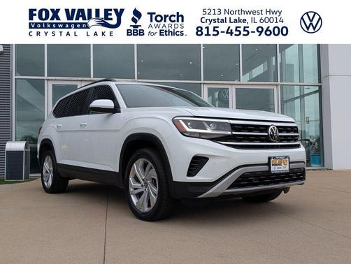 Pure White 2023 Volkswagen Atlas 2.0T SE w/Technology 4MOTION