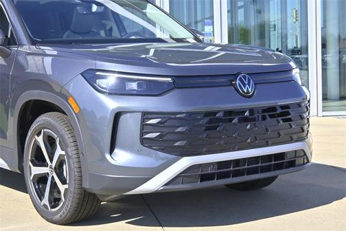 2025 Volkswagen Tiguan 2.0T SE 4MOTION