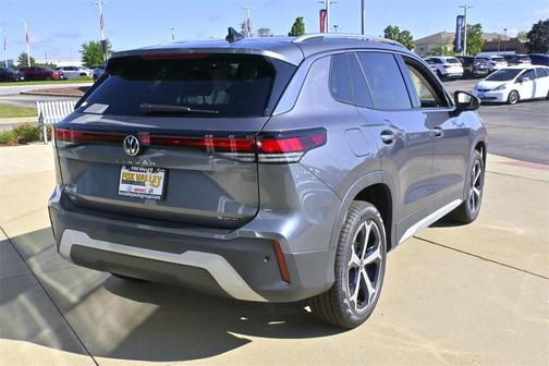 2025 Volkswagen Tiguan 2.0T SE 4MOTION