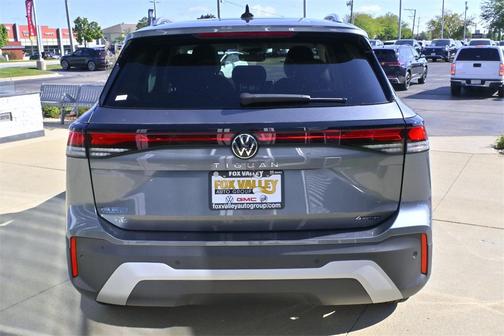 2025 Volkswagen Tiguan 2.0T SE 4MOTION