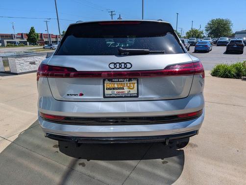 Silver Metallic 2023 Audi e-tron S Prestige quattro
