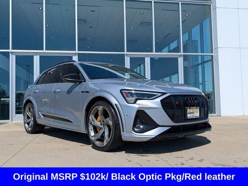 Silver Metallic 2023 Audi e-tron S Prestige quattro