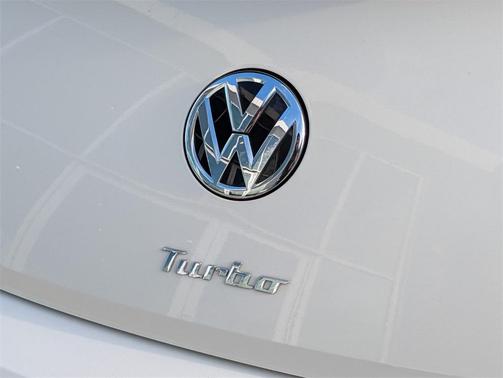 2014 Volkswagen Beetle DSG 2.0T R-Line