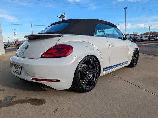 2014 Volkswagen Beetle DSG 2.0T R-Line