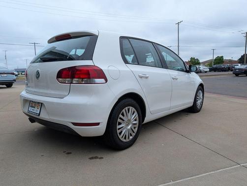 Candy White 2011 Volkswagen Golf 2.5L