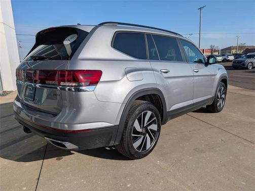 2025 Volkswagen Atlas 2.0T SE w/Technology 4MOTION