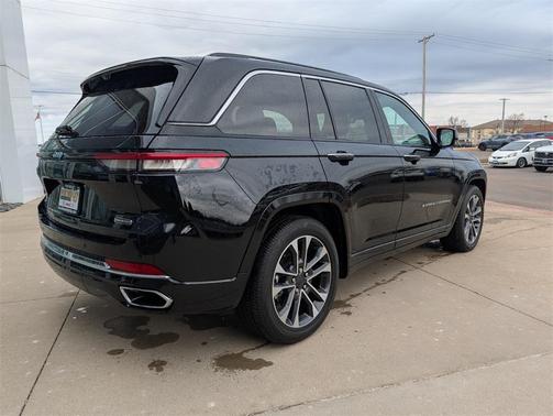 2023 Jeep Grand Cherokee 4xe Overland