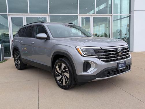 Silver 2026 Volkswagen Atlas 2.0T SE w/Technology 4MOTION