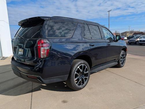2022 Chevrolet Tahoe 4WD RST
