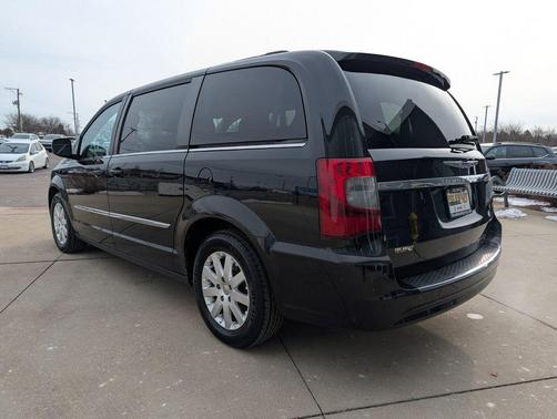 2013 Chrysler Town & Country Touring