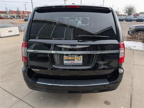 2013 Chrysler Town & Country Touring