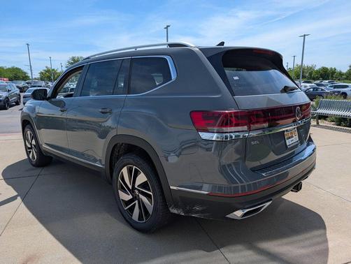 opal white pearl 2026 Volkswagen Tiguan 2.0T SEL R-Line 4MOTION
