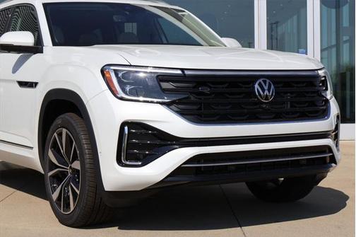 2025 Volkswagen Atlas 2.0T SEL Premium R-Line 4MOTION