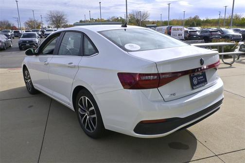 2025 Volkswagen Jetta 1.5T SE