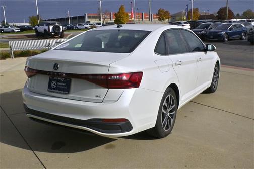 2025 Volkswagen Jetta 1.5T SE