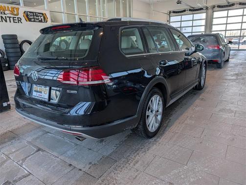 2019 Volkswagen Golf Alltrack TSI S