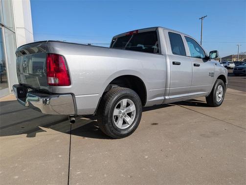 2024 RAM 1500 Classic SLT