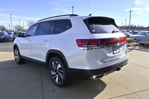 2026 Volkswagen Atlas 2.0T SE w/Technology 4MOTION