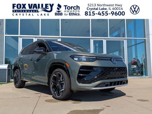 Avocado Green w/Deep Black Roof 2026 Volkswagen Tiguan 2.0T SEL R-Line 4MOTION
