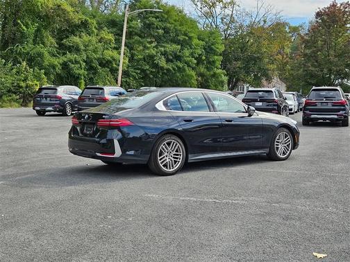 2025 BMW 530 i xDrive