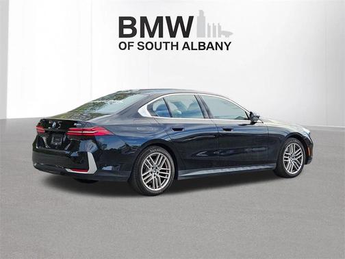 2025 BMW 530 i xDrive