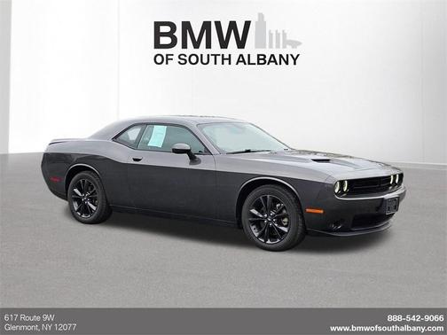 2022 Dodge Challenger SXT